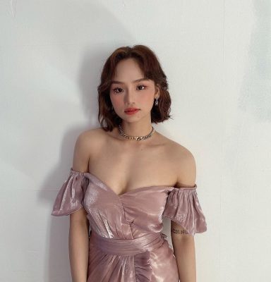Ca sĩ Miu Lê mặc váy hở ngực cực hấp dẫn
